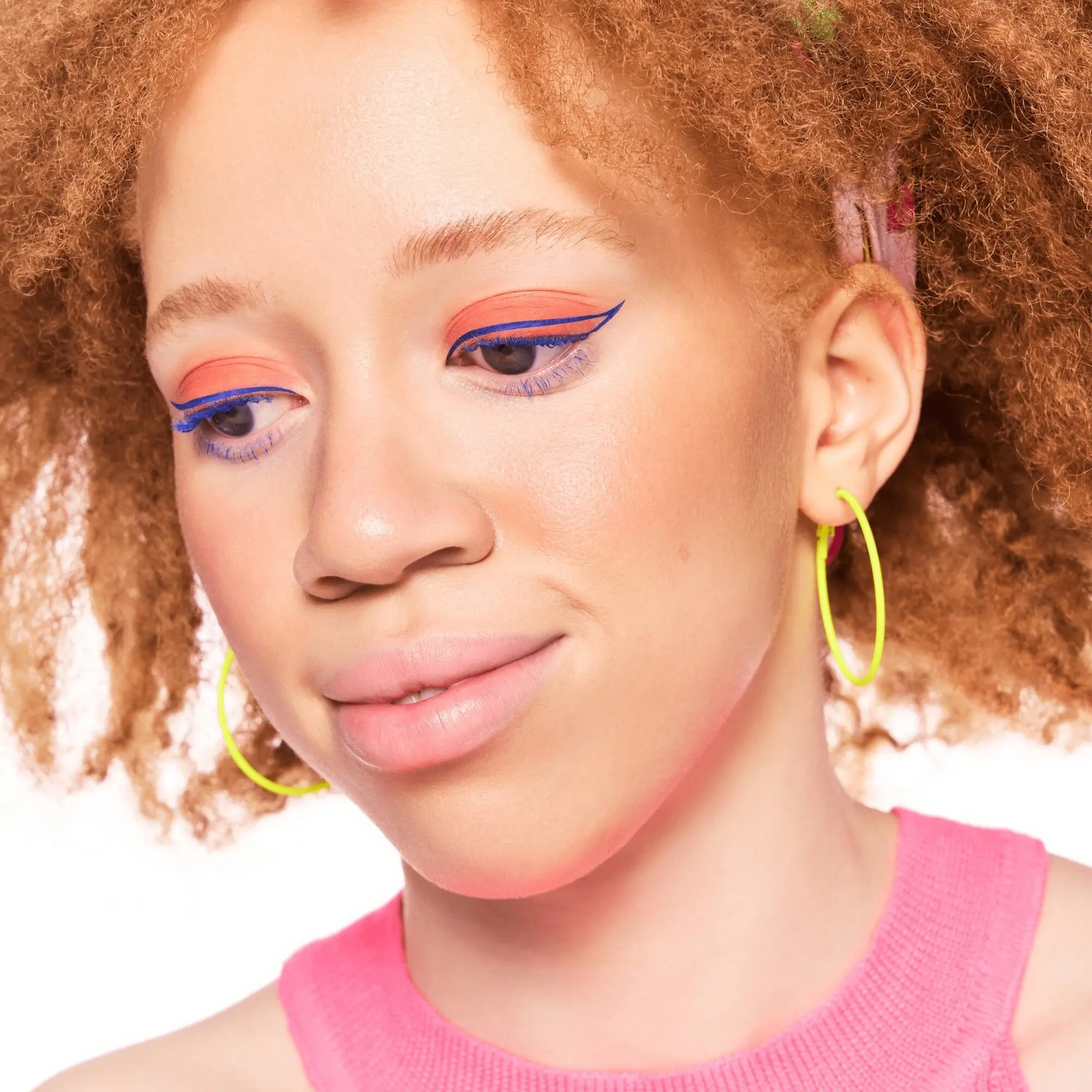 Matte Liquid Eyeshadow 03 Peach Pop - Image 3