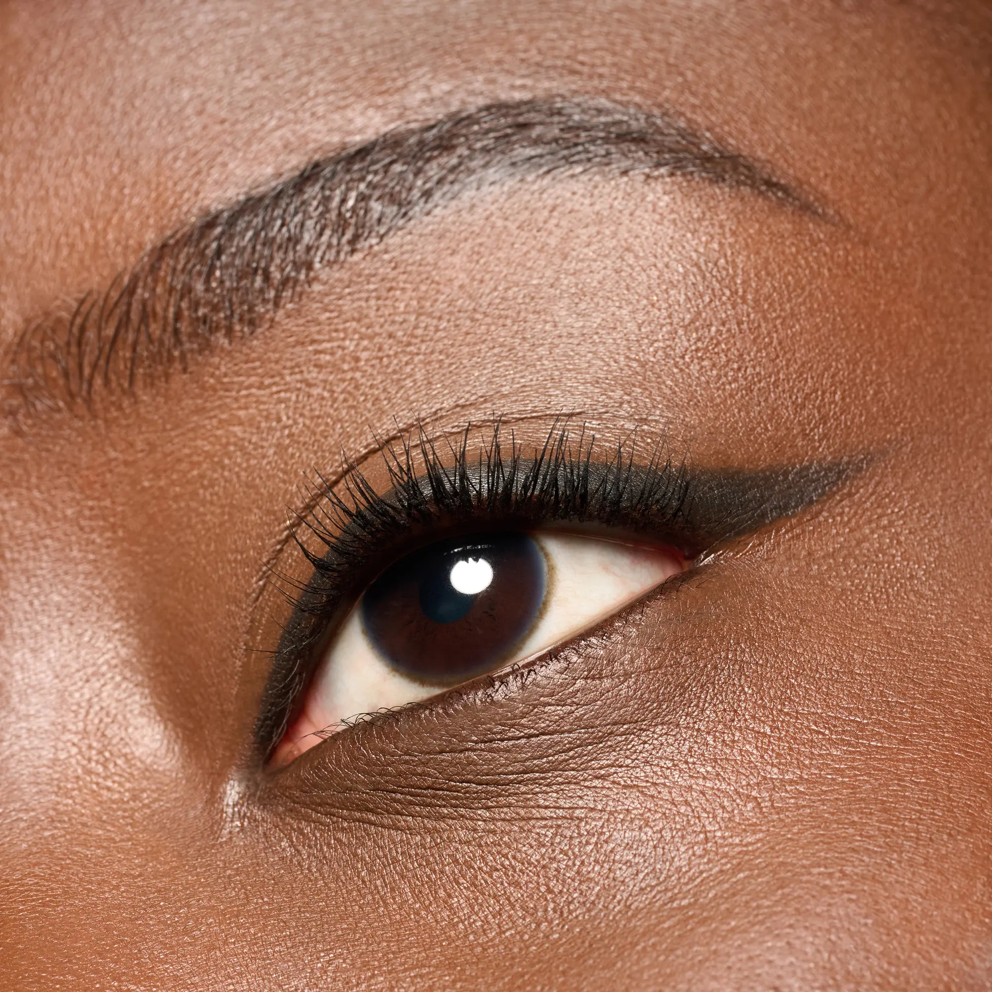 Satin Blend Gel Eyeliner 01 Pure Black - Image 2