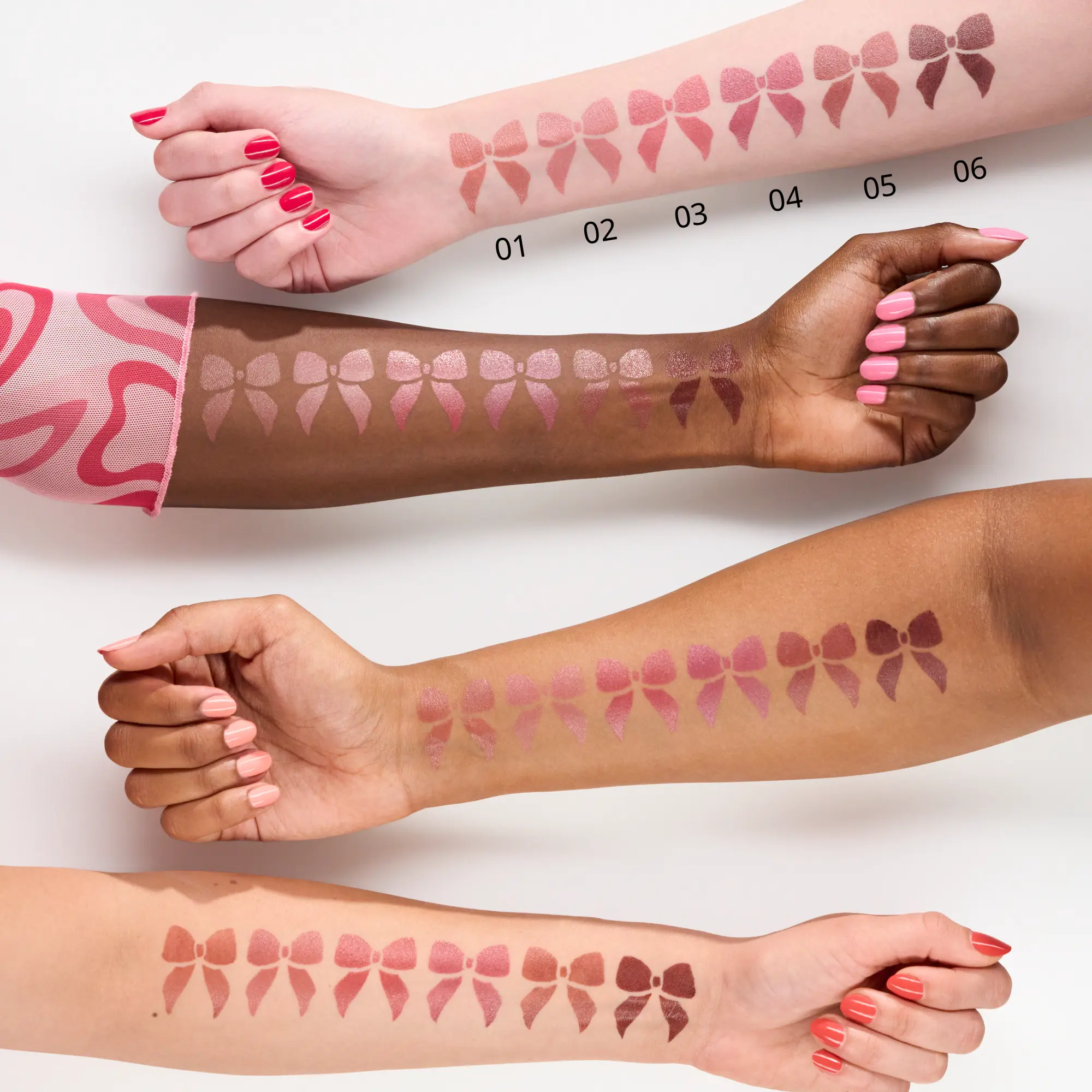 Satin Glow Luminous Shine Lipstick 04 Let´s Get Mauvin - Image 8