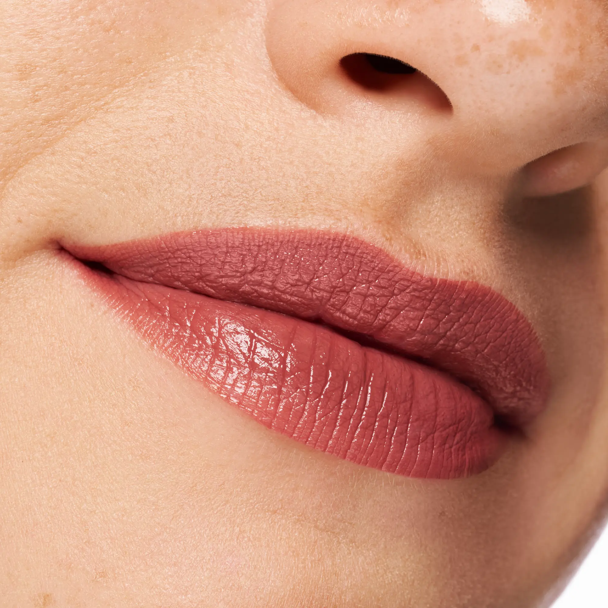 Satin Glow Luminous Shine Lipstick 05 Chai There! - Image 2