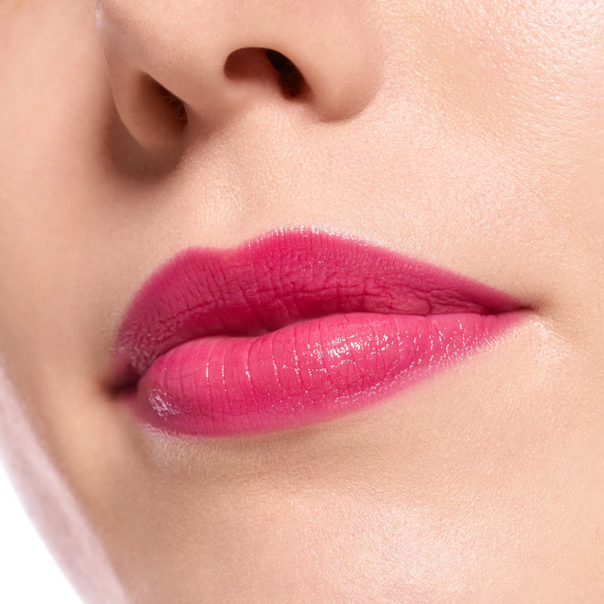 Satin Glow Luminous Shine Lipstick 08 Fuchsionista - Image 7