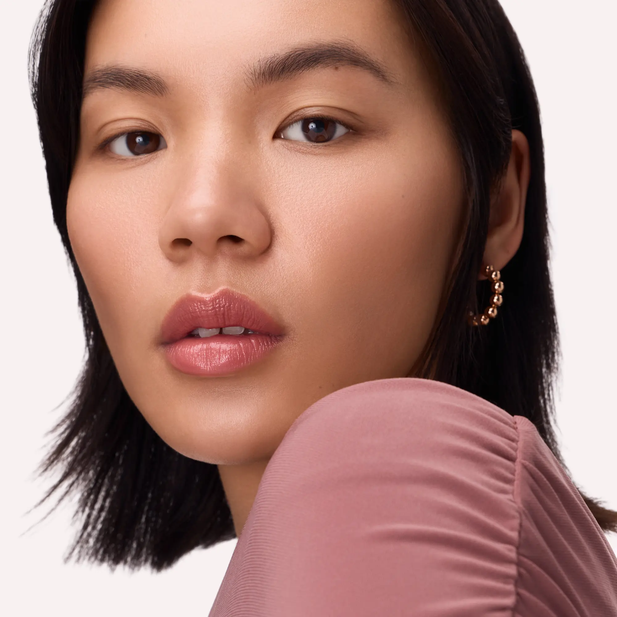 The Glossy Sequence Nude Lip Set Glossible! - Image 3
