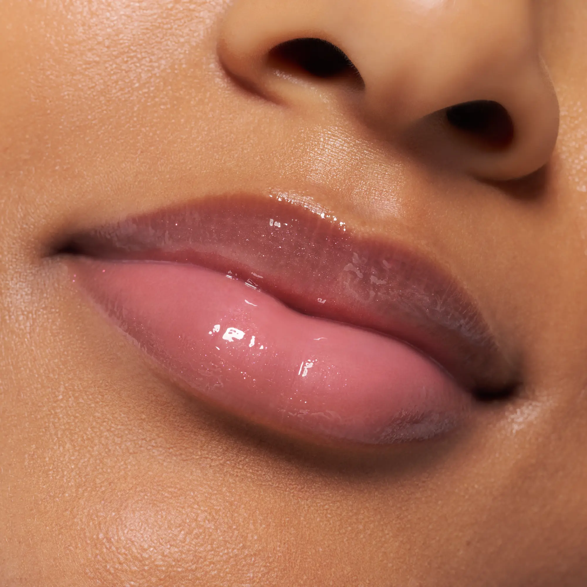 The Super Peptide Glossy Lip Treatment 05 Main Squeeze - Image 11