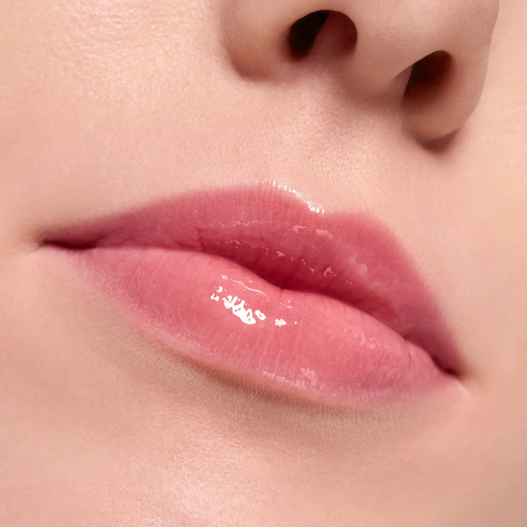 What The Fake! Plumping Lip Gloss 100 Sheer Genius - Image 3
