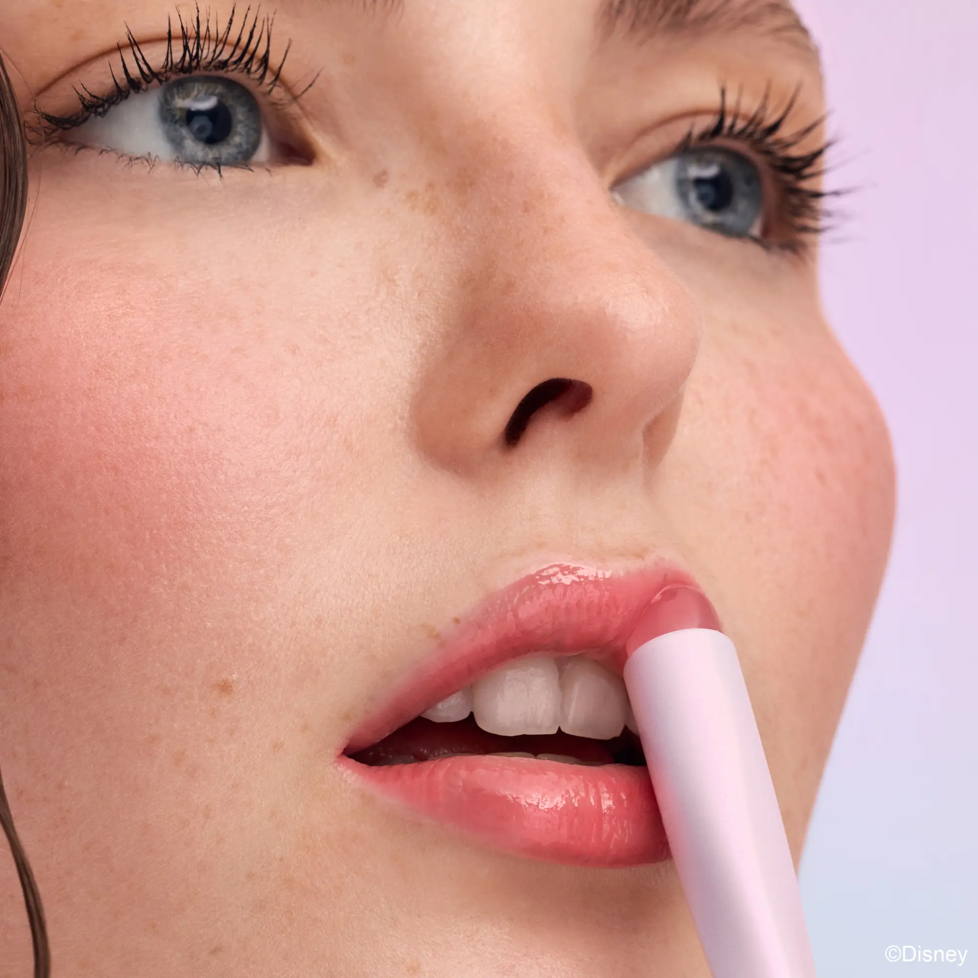 X Disney The Little Mermaid Blur & Blend Lip Brush Seaside Cutie - Image 2