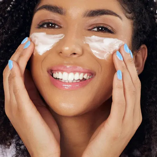 Ceramide Hydrating Cleanser - Image 3