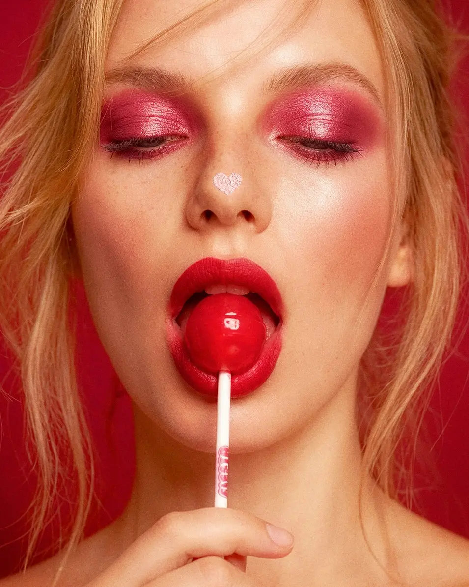 Button Nose Highlighter - Image 4