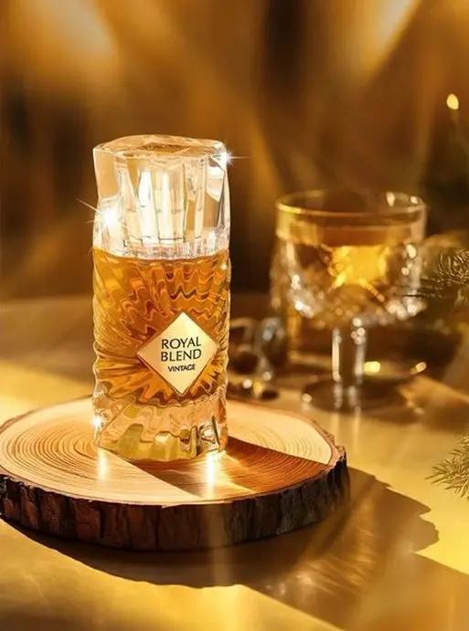 Royal Blend Vintage Eau De Parfum - Image 2