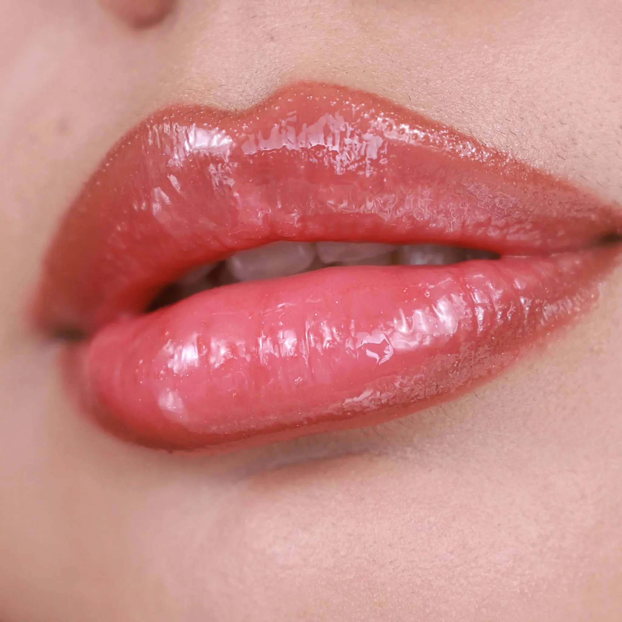 x Coca-Cola Cherry Lip Gloss Set - Image 2