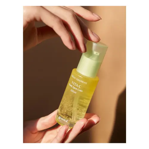 Green Tangerine Vita C Dark Spot Care Serum - Image 3