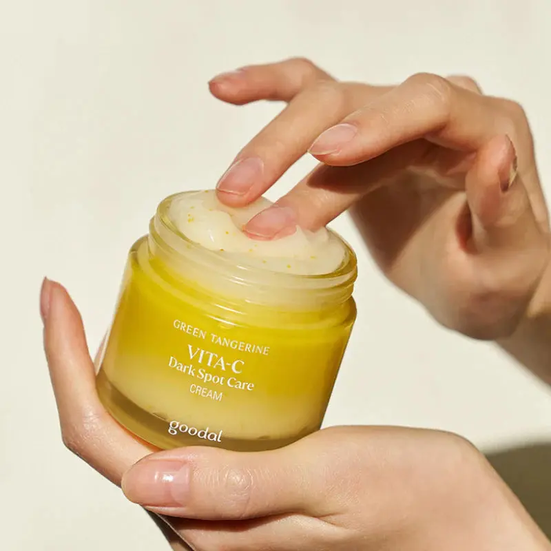 Green Tangerine Vita C Dark Spot Care Cream - Image 3