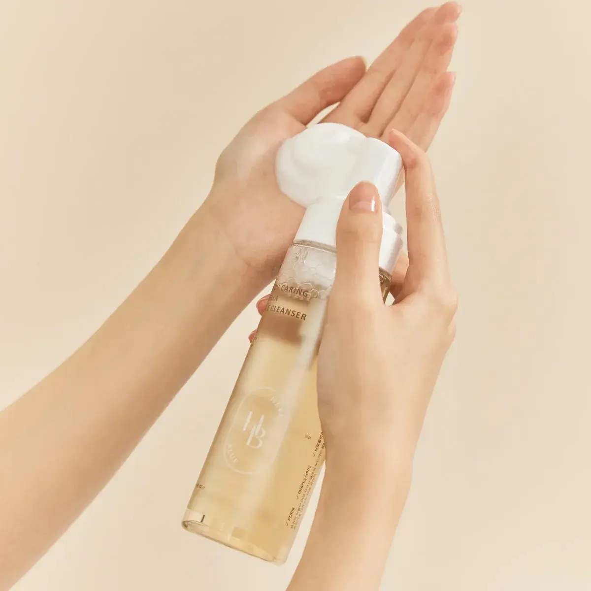 Salmon Caring Centella Bubble Cleanser - Image 3