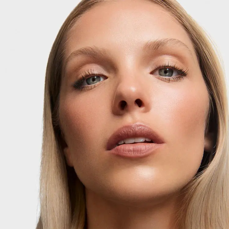 Cream Stick Bronzer Medium Brown 111 - Image 3