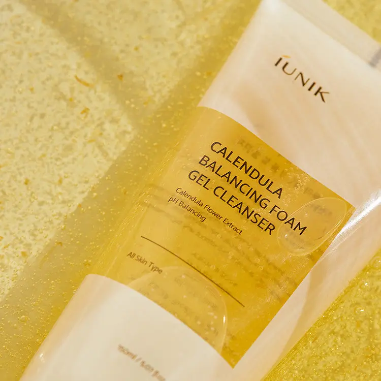 Calendula Balancing Foam Gel Cleanser - Image 3