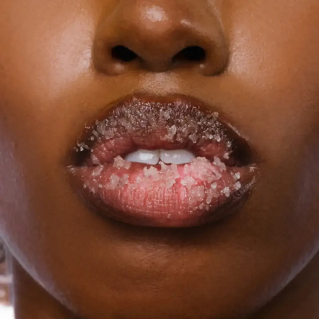 Velour Lip Scrub Strawberry Gum - Image 2