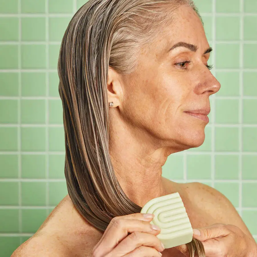 Clarifying Tea Tree & Mint Shampoo & Conditioner Bar Set - Image 3