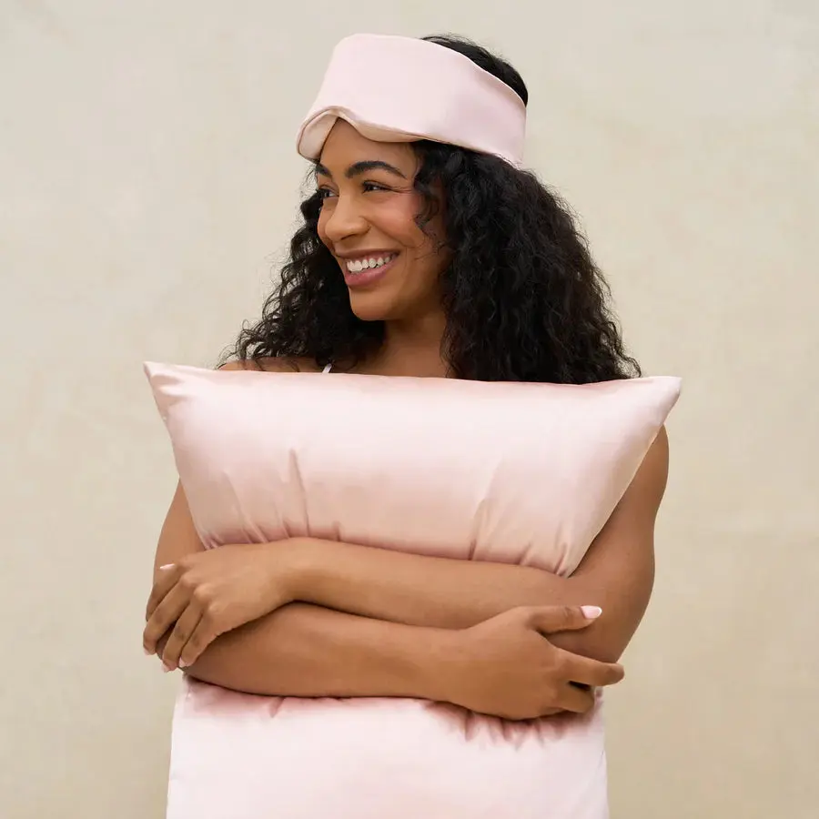 Contour Pillow Eye Mask Blush - Image 4