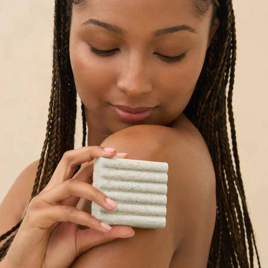 Jojoba Bead Exfoliating Body Wash Bar - Image 2