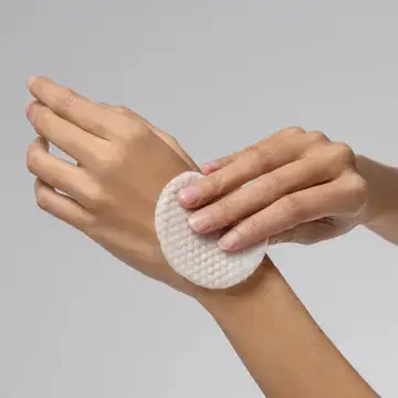 Kojic Acid Face & Body Cleansing Pads - Image 4