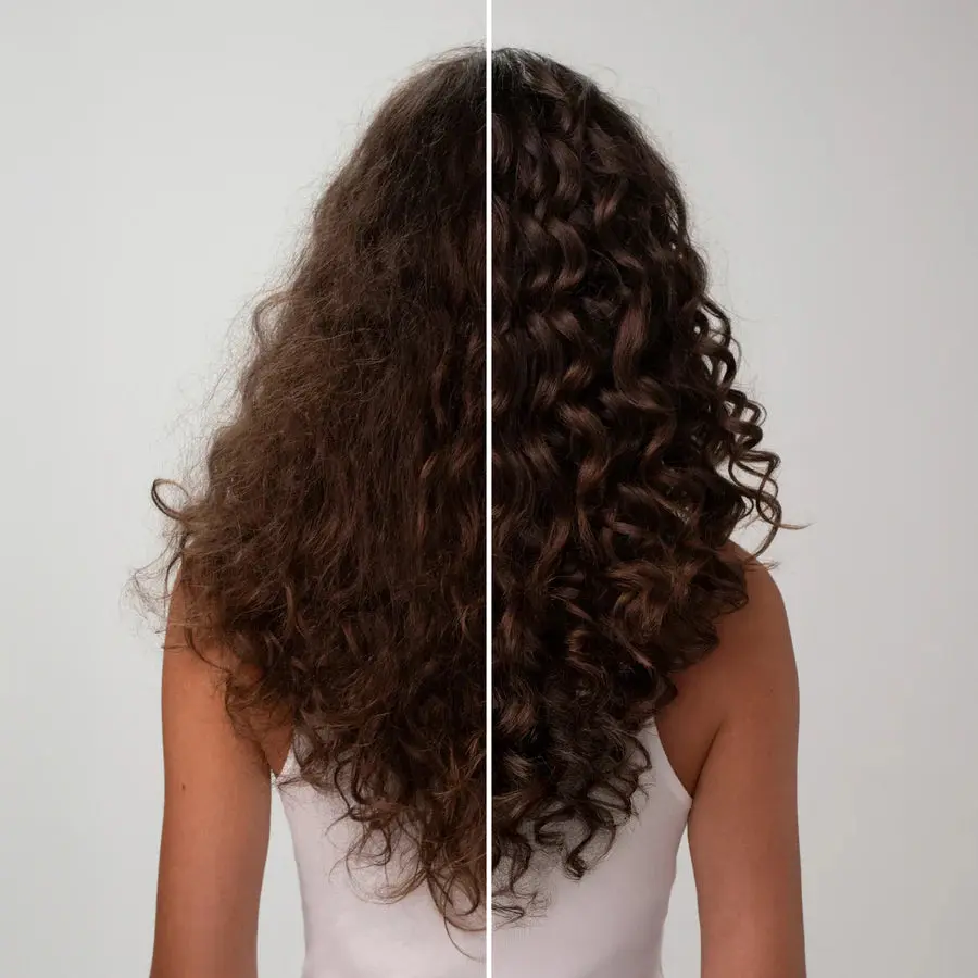 Smoothing Castor Oil Shampoo - Image 3