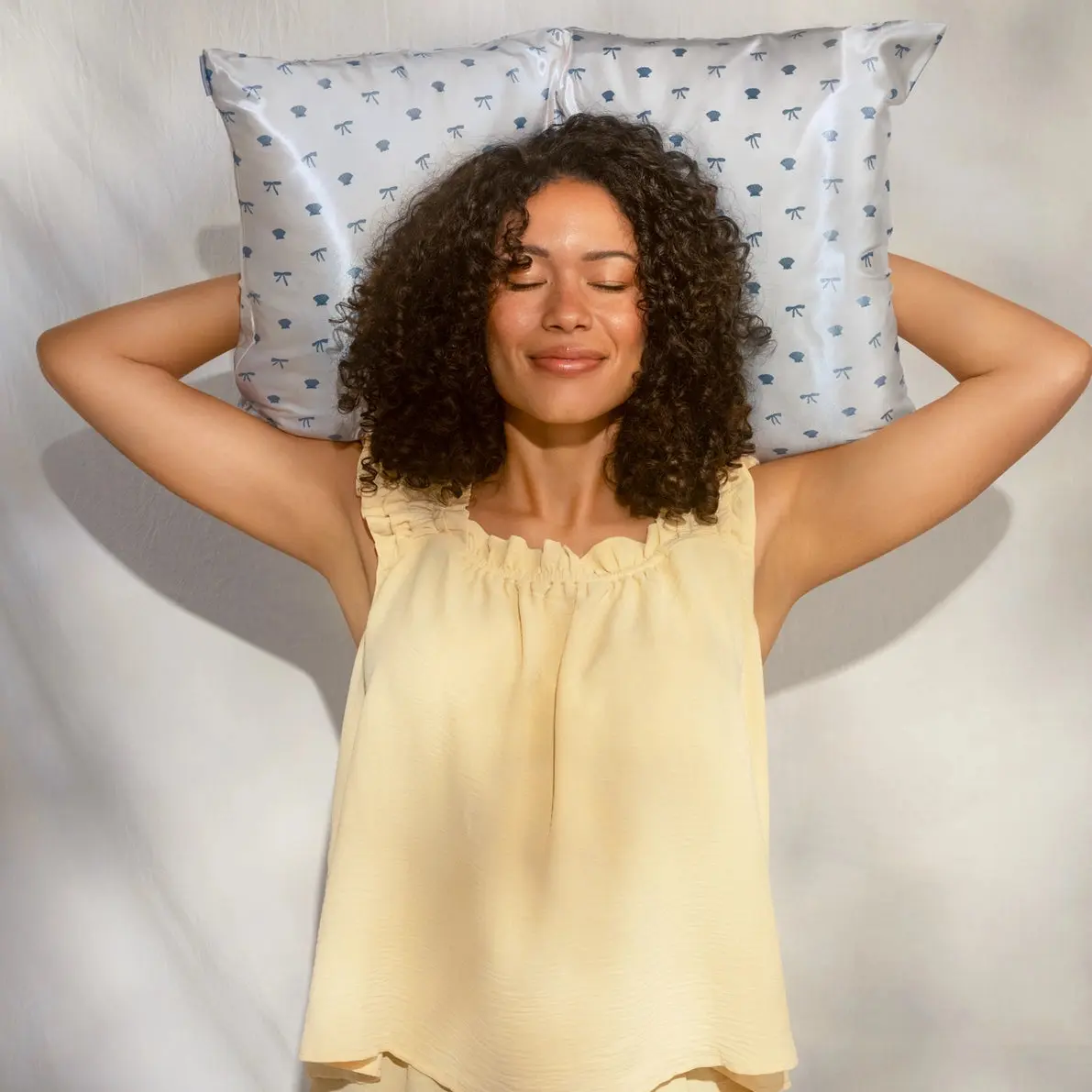 Standard Satin Pillowcase Pearlized Cream & Coastal Blue - Image 2