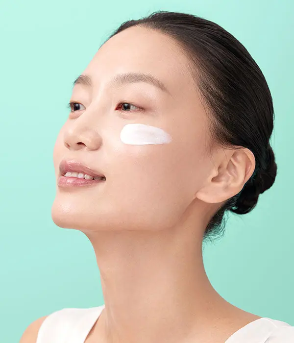 All-Day Airy Mineral Sunscreen - Image 2