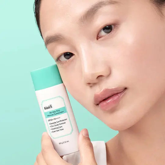All-Day Airy Mineral Sunscreen - Image 3