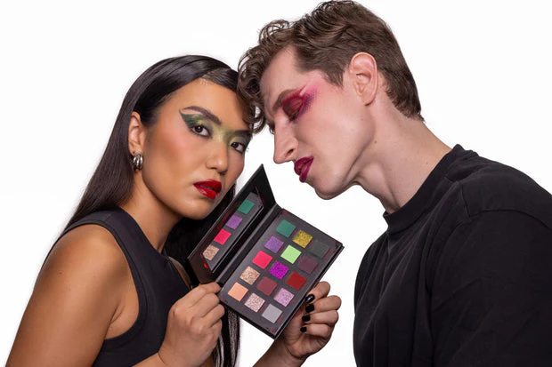 Magnetic™ Pressed Powder Palette Serpentine - Image 4