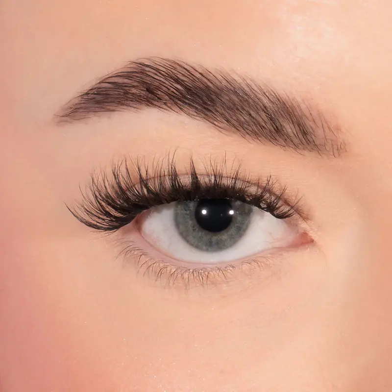 Bold Definition Pre Glued Lashes Set - Image 2