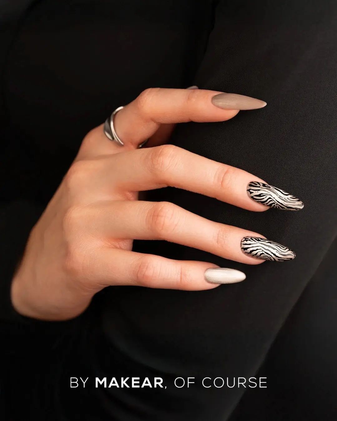 Scratch Gel Black - Image 3