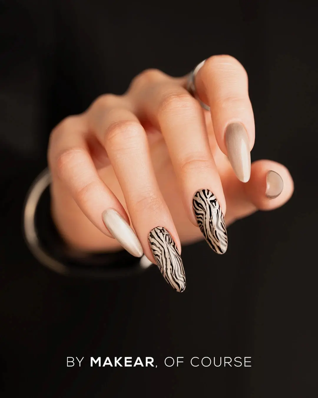Scratch Gel Black - Image 4