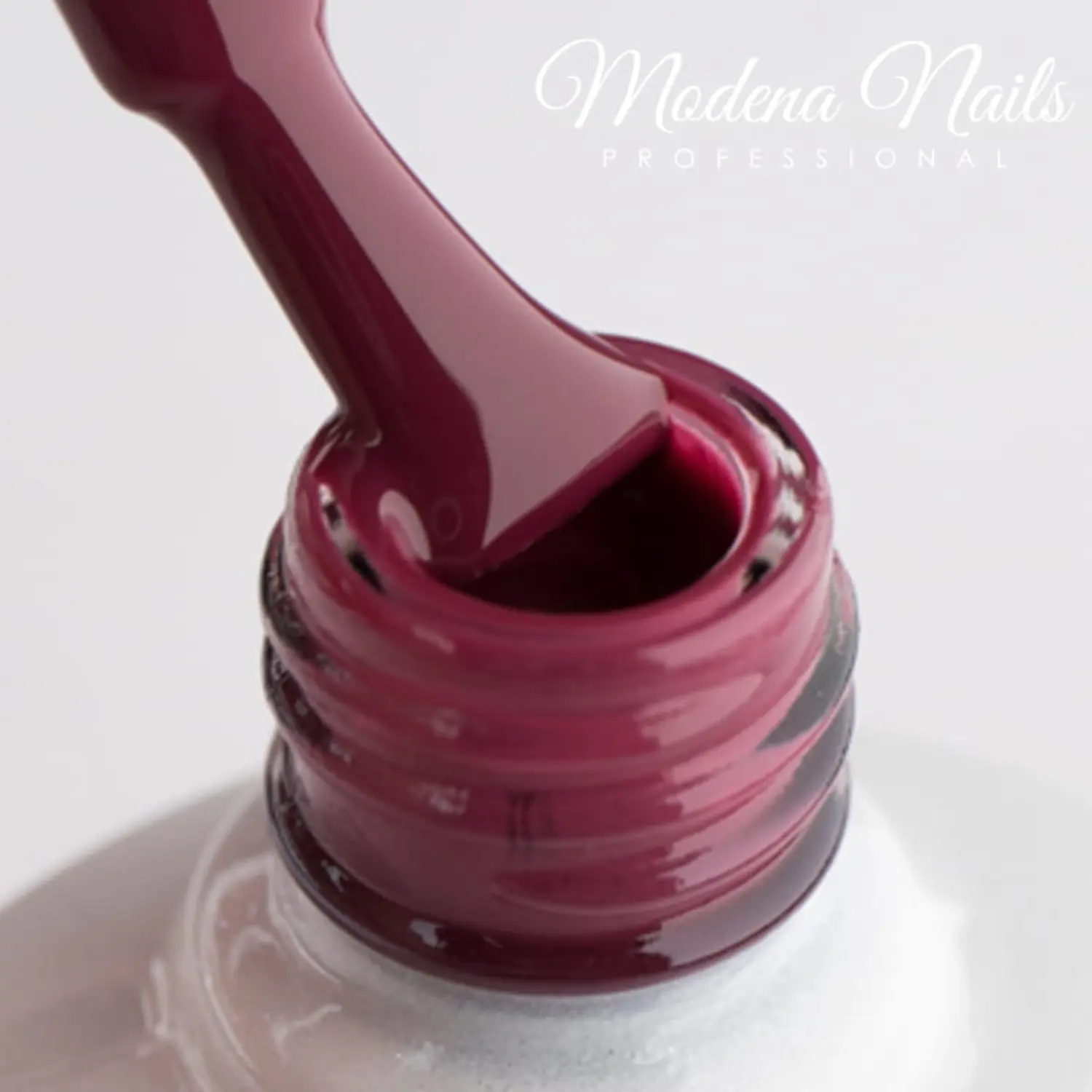 Hybrid Gel Polish Fever Allure 56 - Image 2