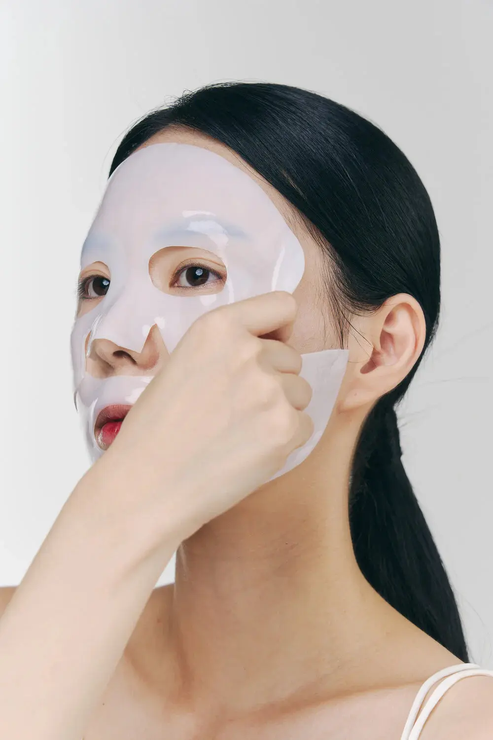 Green Tea Cica Collagen Gel Mask - Image 2