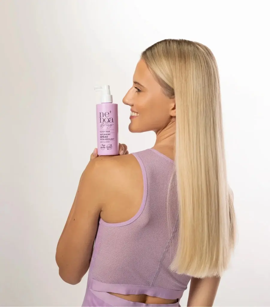 Glossy Hair Smoothing Spray - Image 2