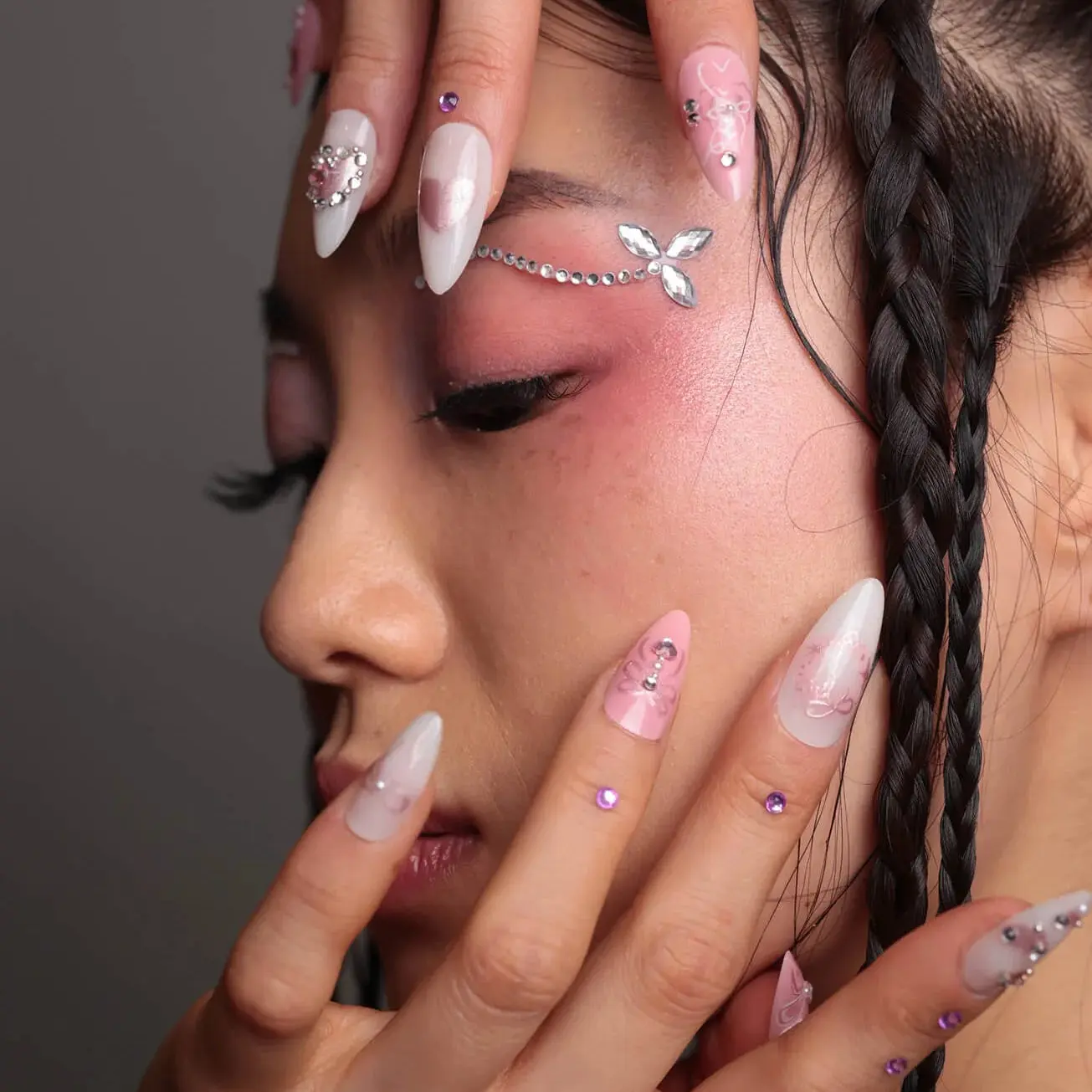 Press-On Nails Hearts of Pearls - Image 3