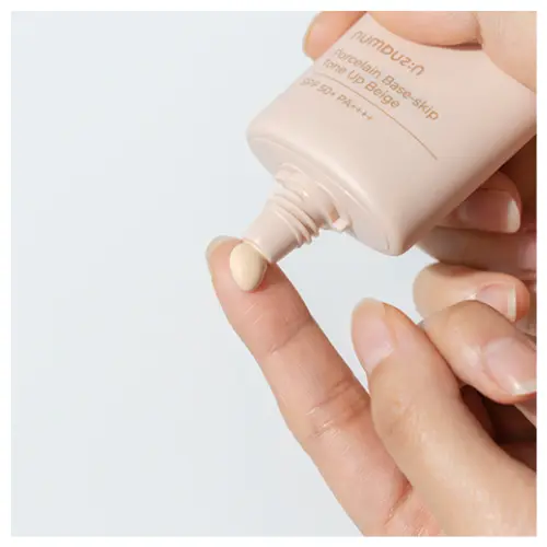 No.3 Porcelain Base-skip Tone Up Beige SPF50+ - Image 2
