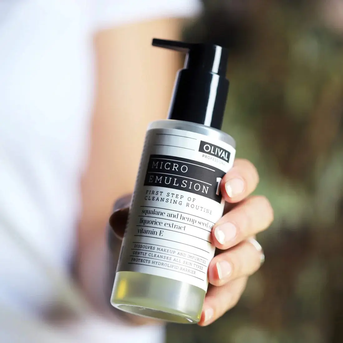 Microemulsion For The First Step Of Facial Cleansing - Image 2