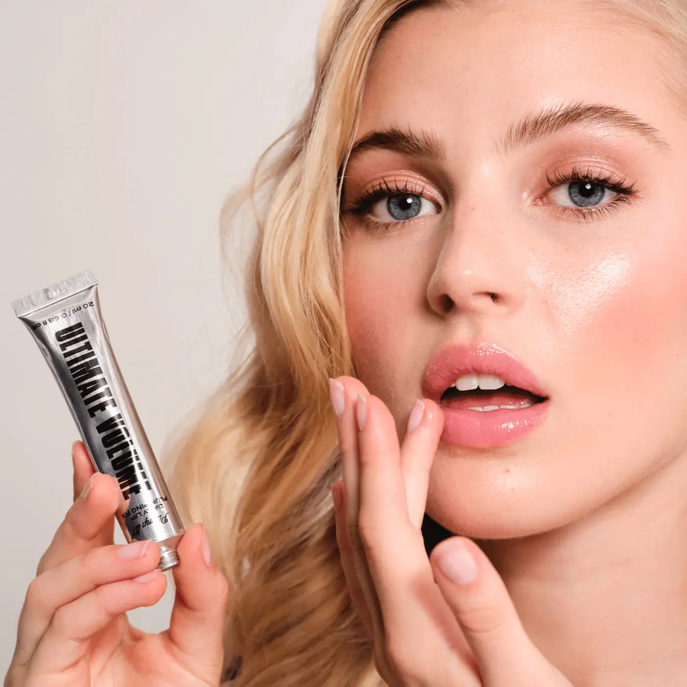 Daily Lip Plumping Fix - Image 4