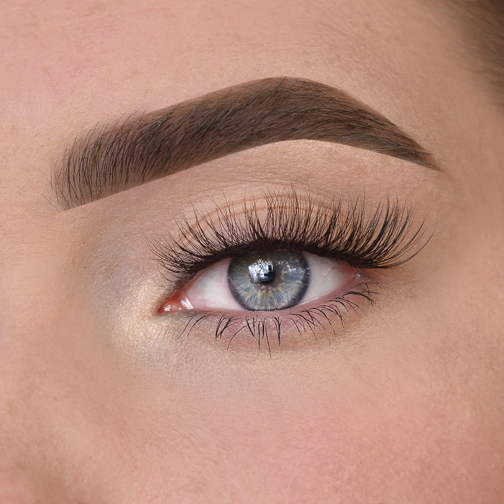 Ella Lashes - Image 2