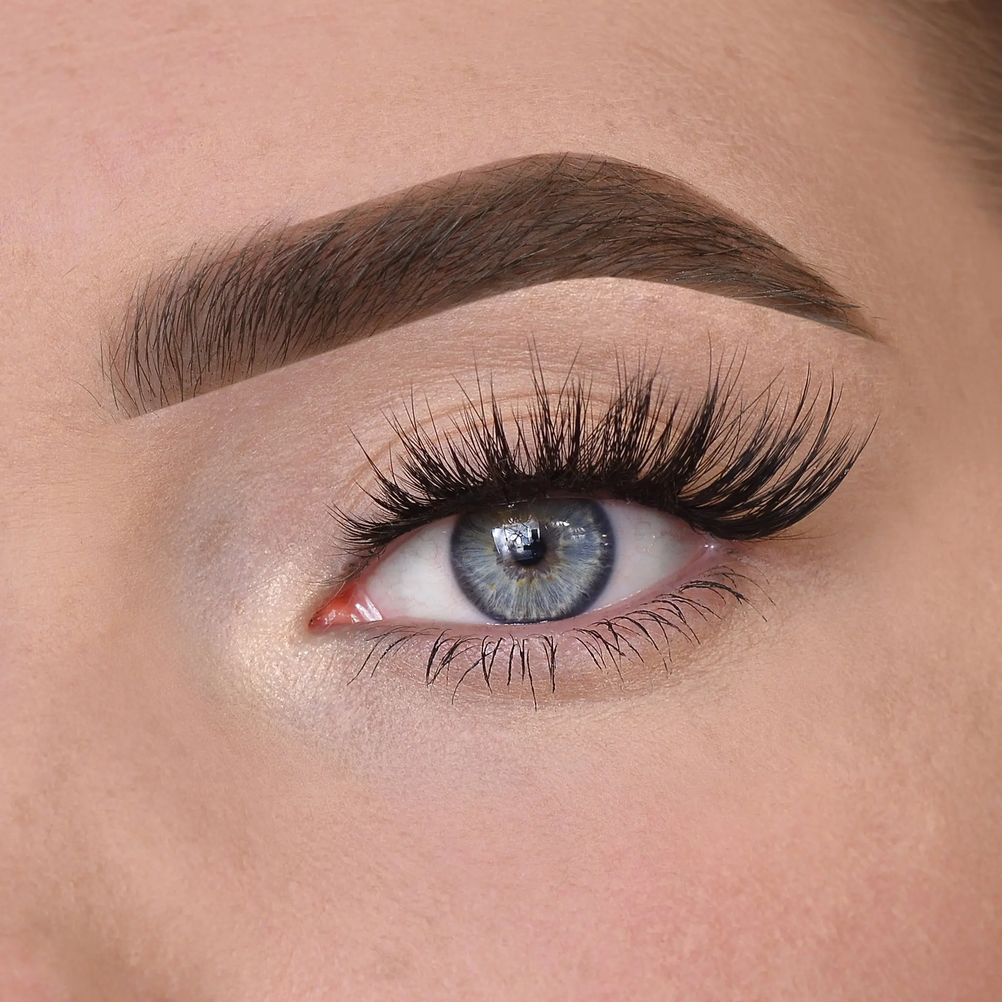 Jade Lashes - Image 2