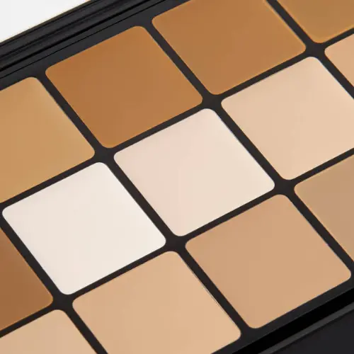 The VK 18 Part Foundation/Concealer Palette - Image 2
