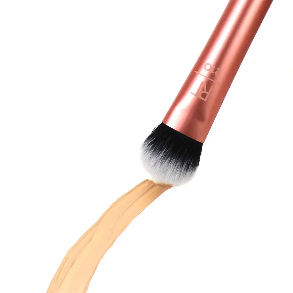 Expert Concealer Brush - Image 2