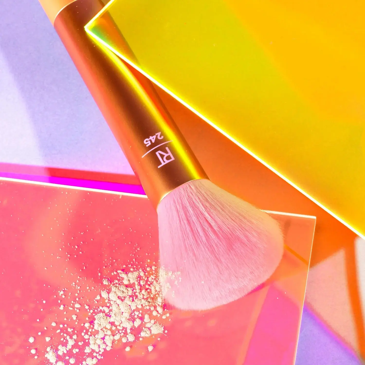 Hyperbrights Glow Off Multitasking Brush - Image 3