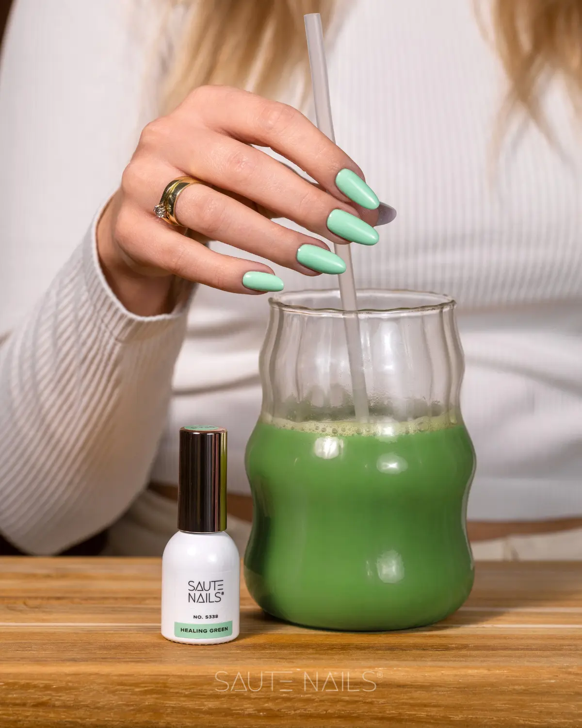 UV Gel Polish S338 Healing Green - Image 4