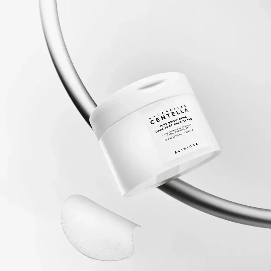 Madagascar Centella Tone Brightening Dark Spot Ampoule Pad - Image 3