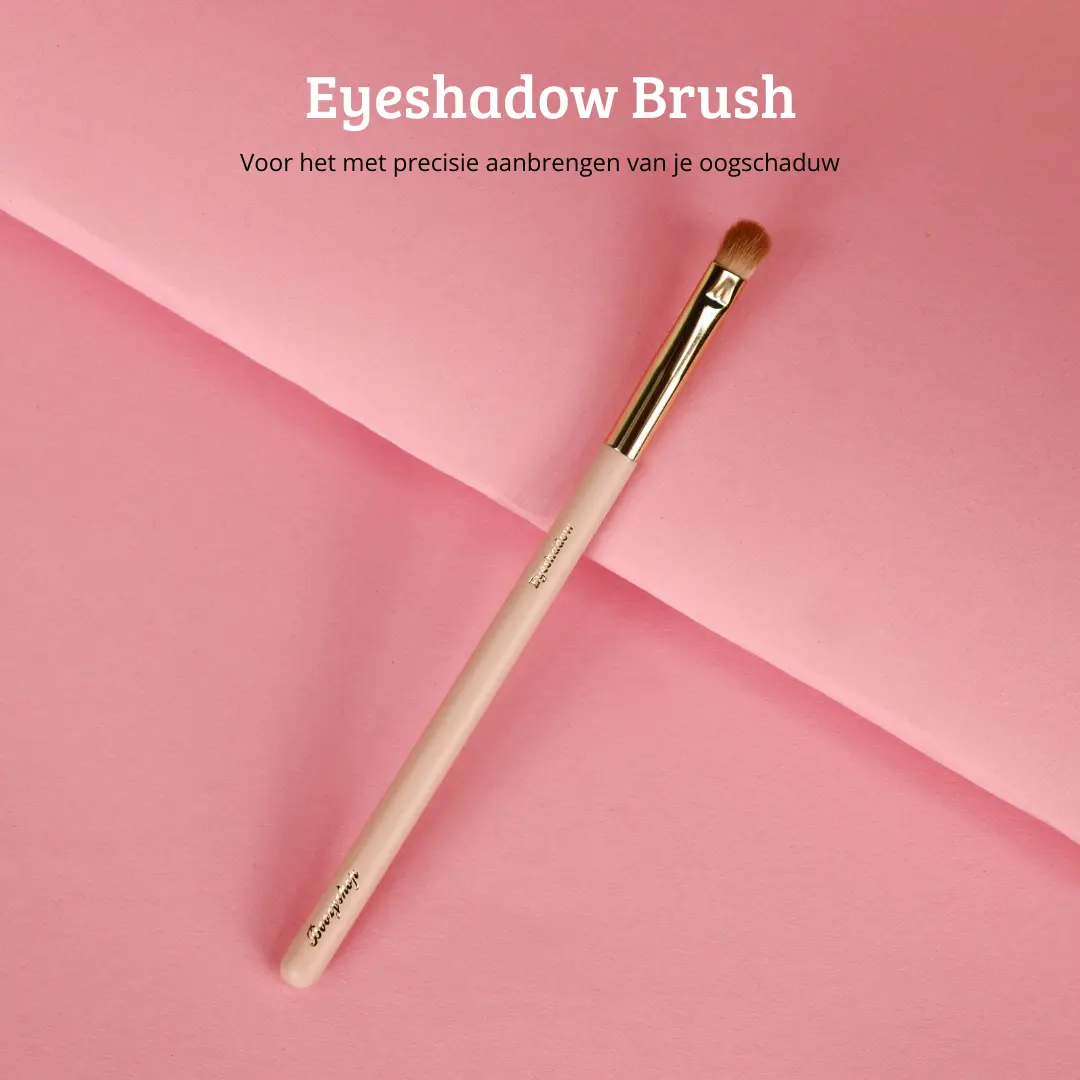 Soft Pink & Gold Eyeshadow Brush - Image 2