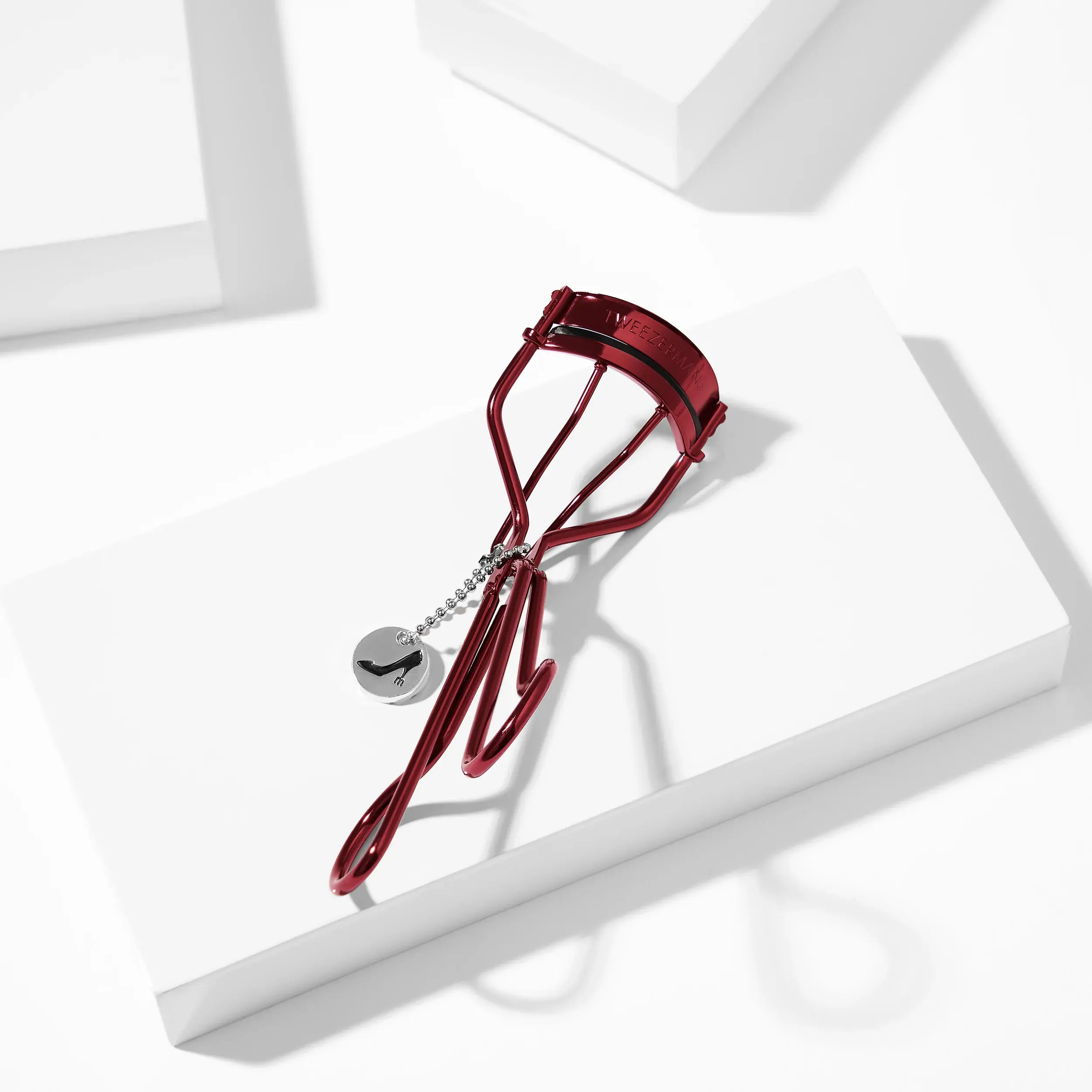 The Devil Wears Prada Classic Lash Curler - Image 4