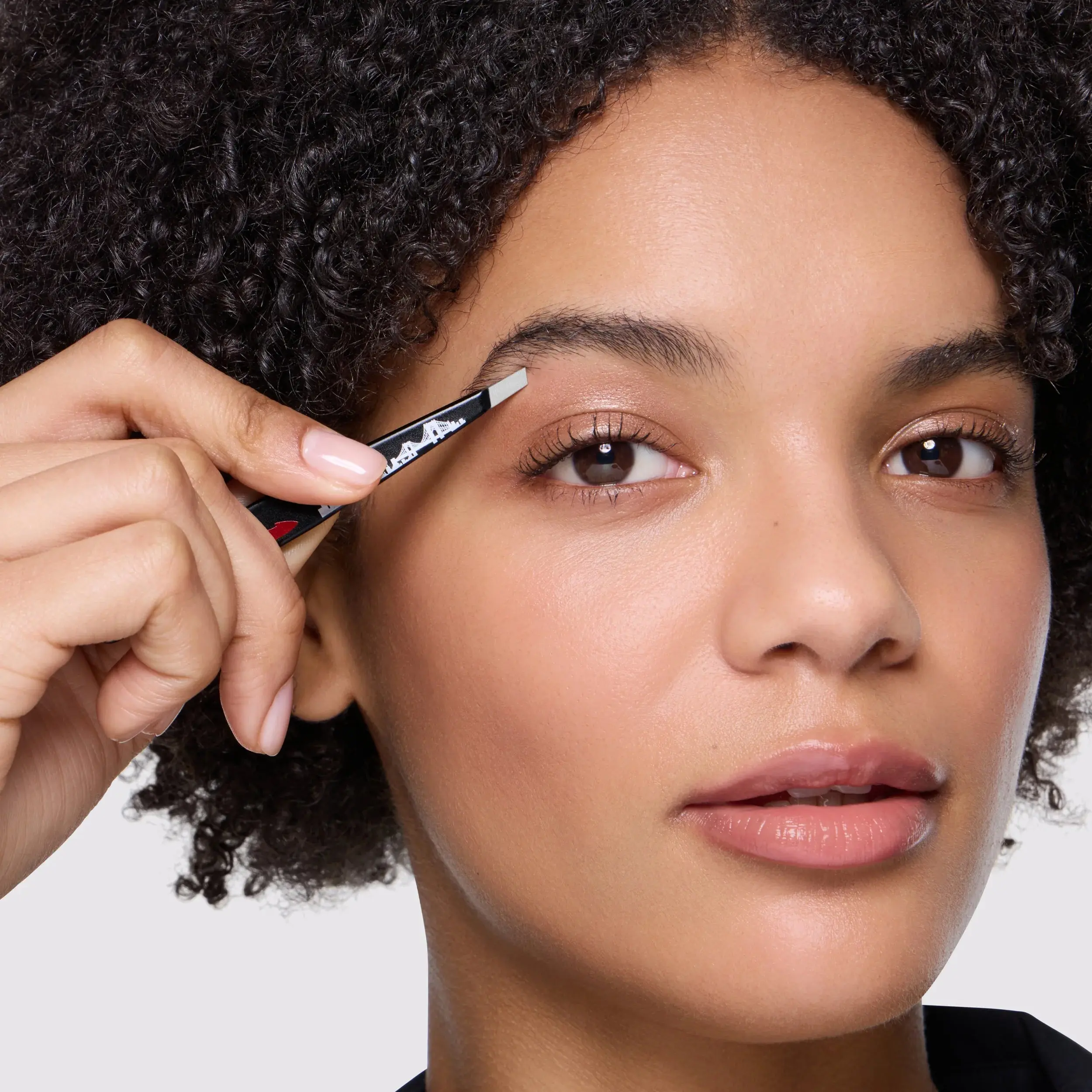 The Devil Wears Prada Slant Tweezer - Image 3