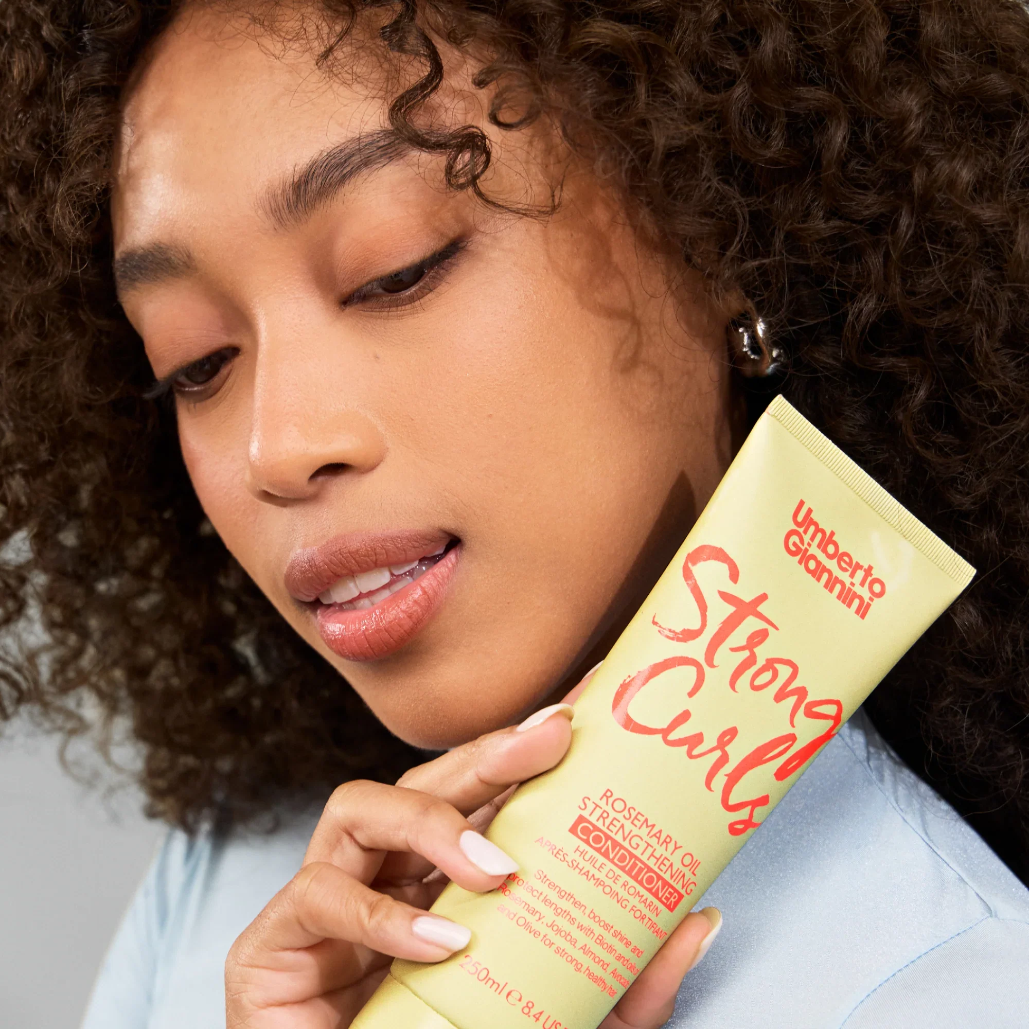 Strong Curls Rosemary Oil Conditioner - Image 2